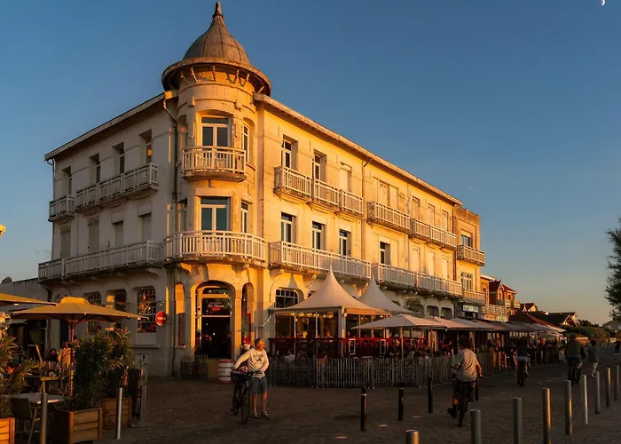 La Pointe Du Medoc Camping *