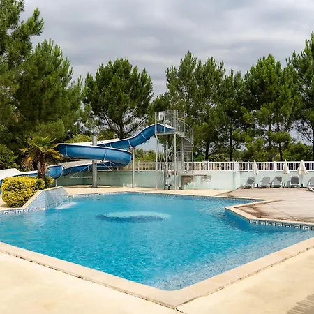 Camping La Pointe Du Medoc *