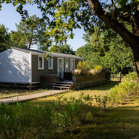La Pointe Du Medoc Campsite *